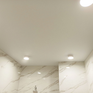 Потолок в ванную в современном стиле